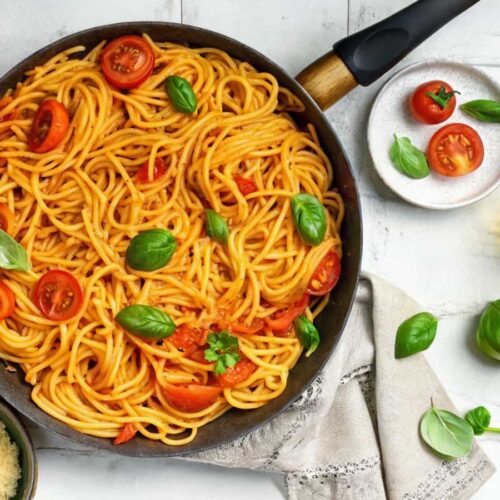 One Pot Cherry Tomato Basil Pasta